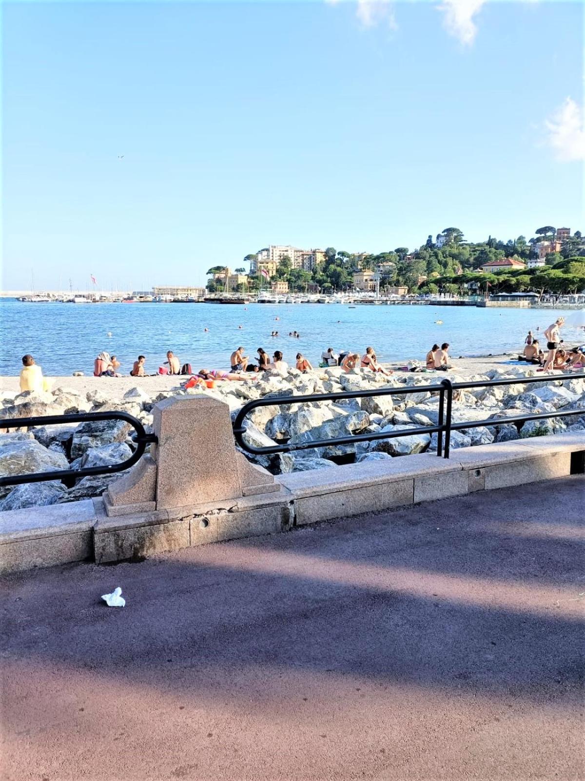 Fronte Del Golf Apartment Rapallo Luaran gambar