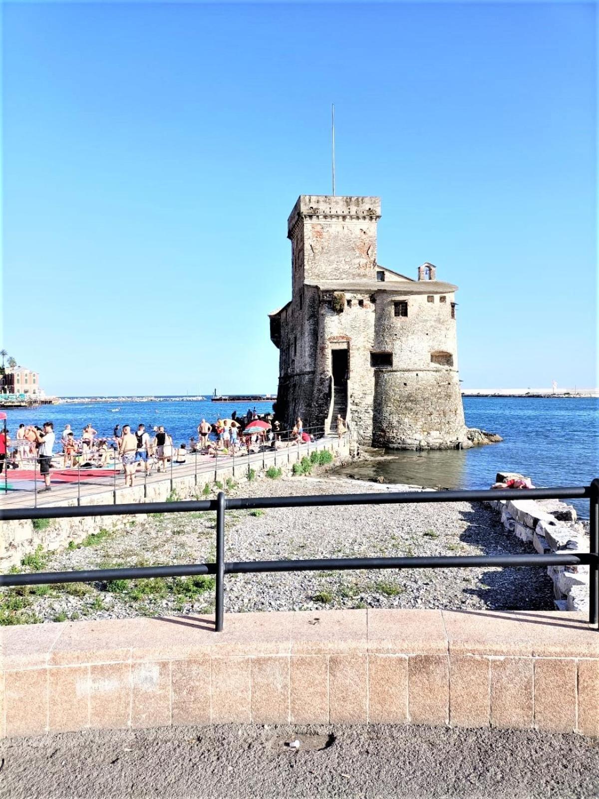 Fronte Del Golf Apartment Rapallo Luaran gambar